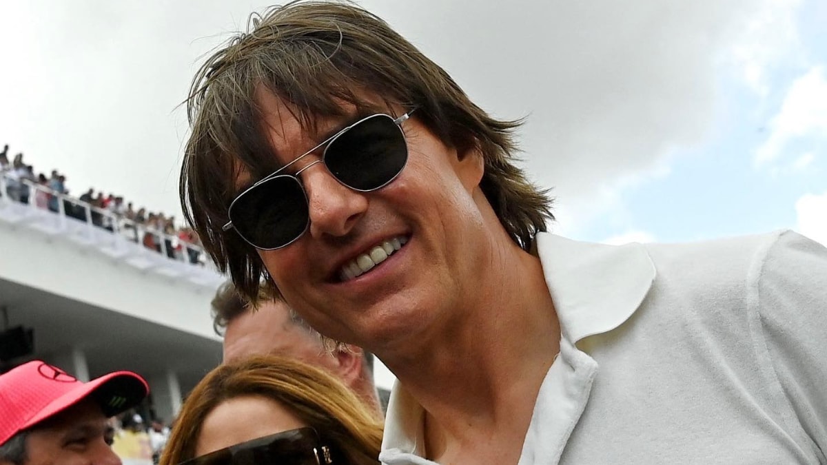 Tom Cruise, Shakira Spark Dating Rumours; Top Gun Actor Is ‘Extremely Interested’ In Singer