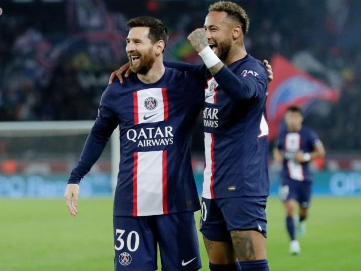 Paris Saint-Germain failed to 'support' Lionel Messi and Neymar