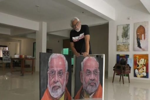 The painting of PM Modi, Shah. The artist took 3 to 4 months in creating this picture. (News18)