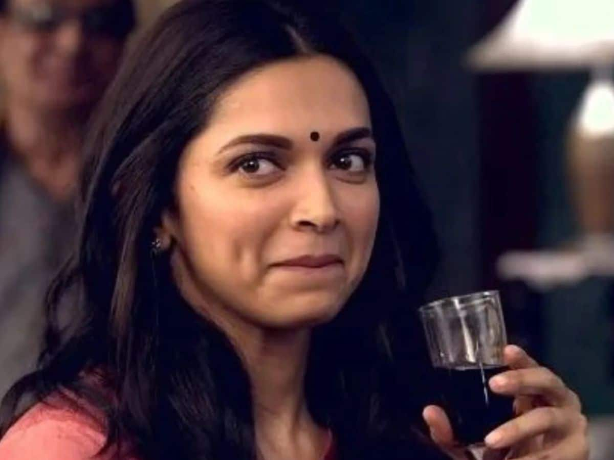 Piku' Fans Pen Heartfelt Stories As Deepika Padukone's Gem Completes 8  Years - News18