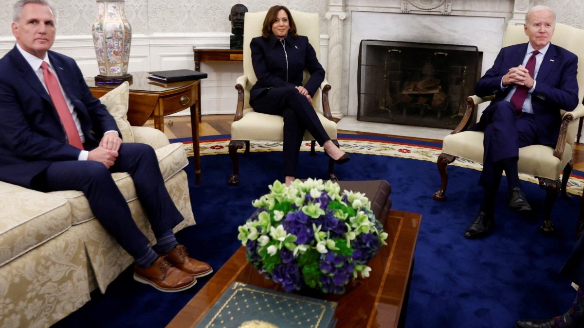 Republicans, Biden Close to Debt Ceiling Agreement, Congress Asked to Remain Ready for Voting - Vimarsana News