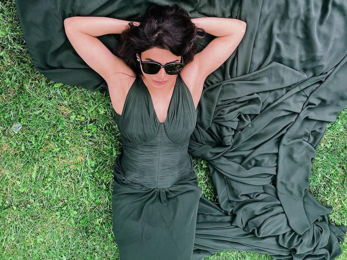 slim fit dress slacks Hunter Green Velvet Samantha Dress main image 0