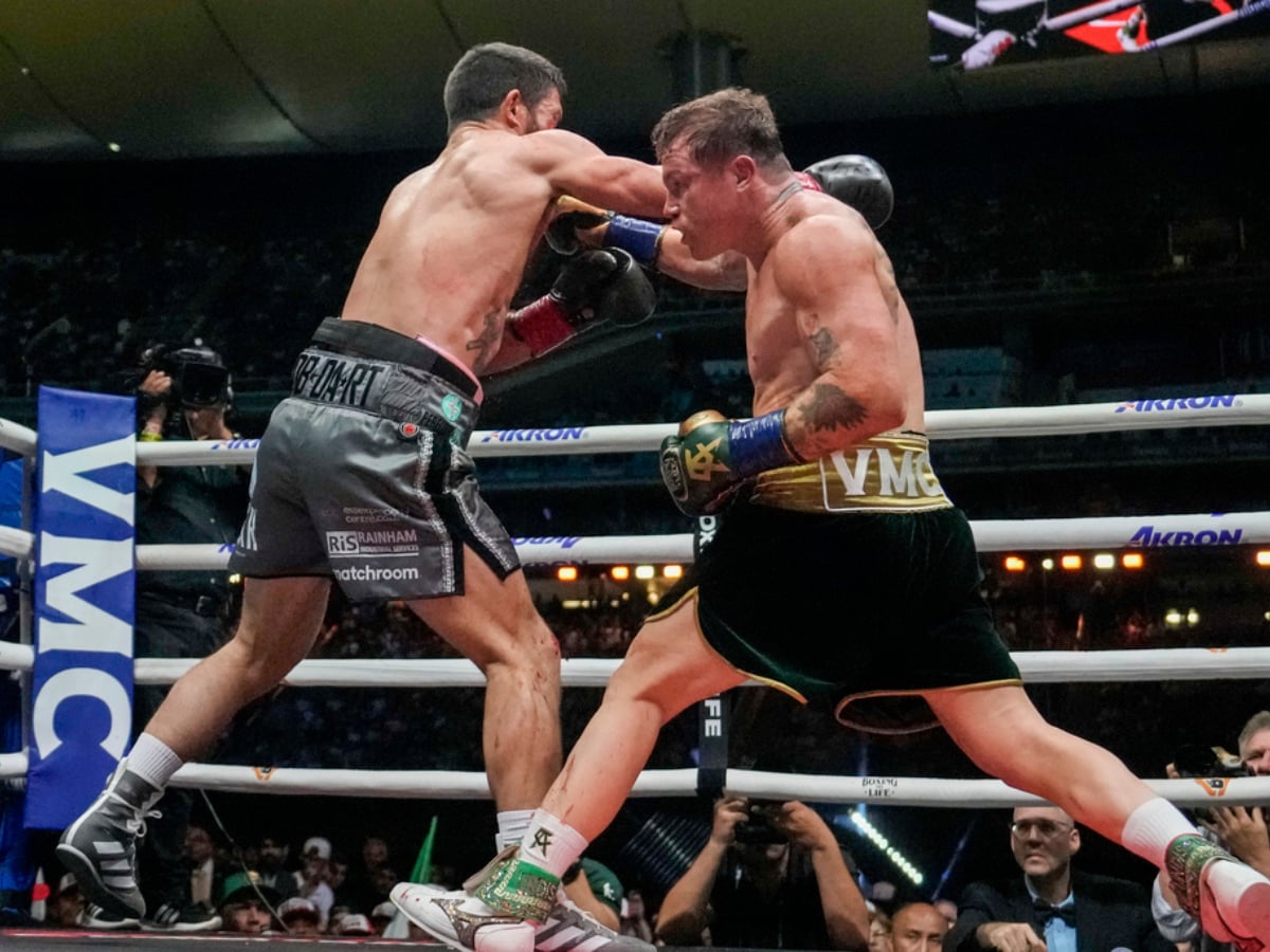 Canelo Alvarez beats John Ryder by unanimous decision in return to Mexico