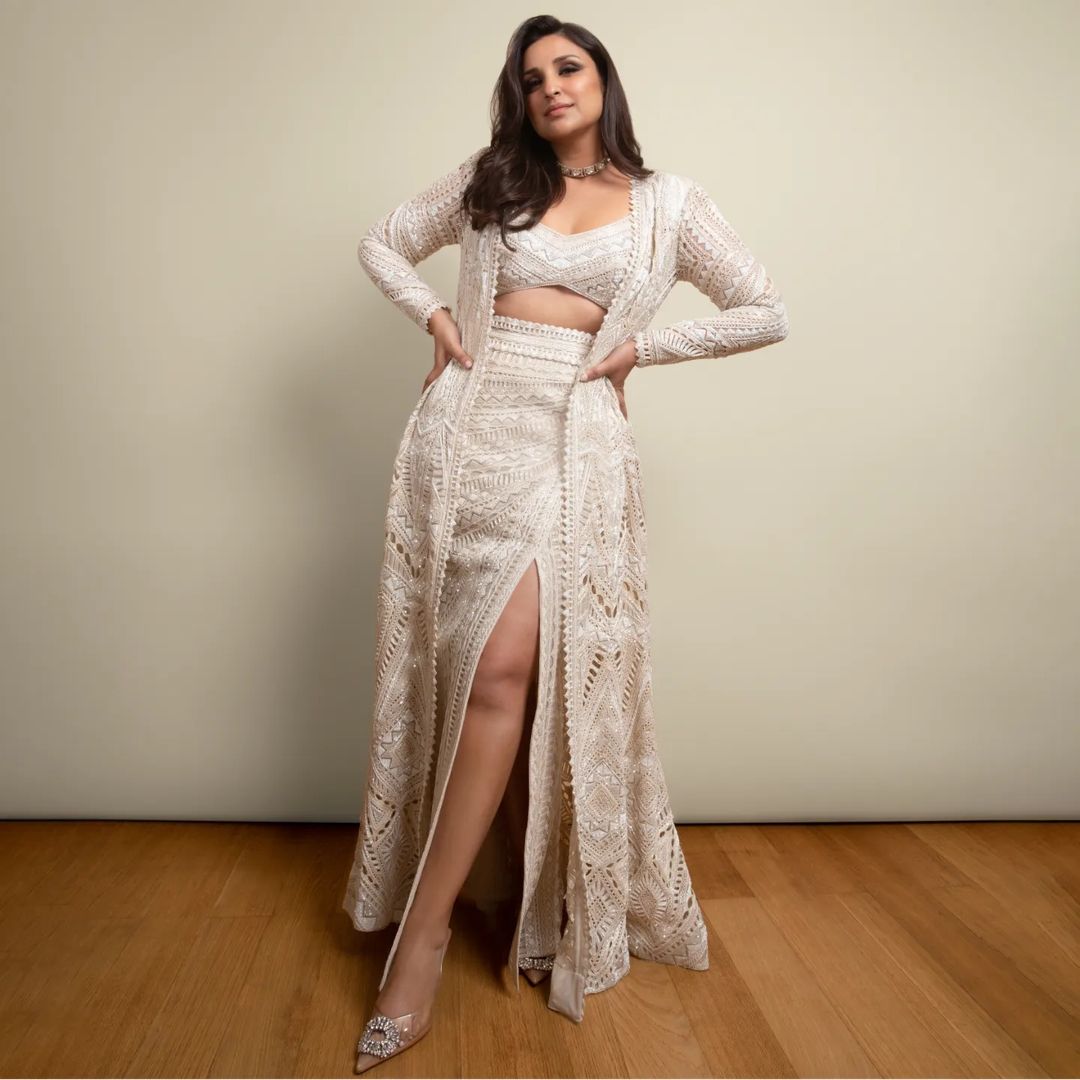 parineeti engagement dress Parineeti Chopra Dons An Embellished 'Salwar Suit' From Manish Malhotra For Her Engagement Ceremony