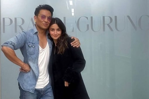 MET Gala 2023: Alia Bhatt Hugs Fashion Designer Prabal Gurung Ahead of ...