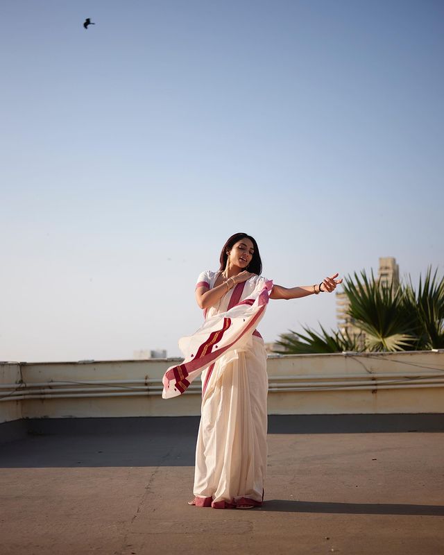 Sobhita Dhulipala seems to be conversing with the wind. 