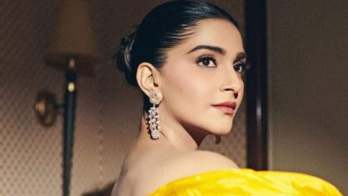 Why Sonam Kapoor is Being Trolled on Social Media for Getting Invited to King Charles' Coronation