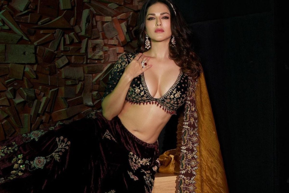 Hot Belly Dance Sex Sunny Leone Xxx - Sunny Leone Birthday: Latest and Upcoming Movies of the Actress - News18