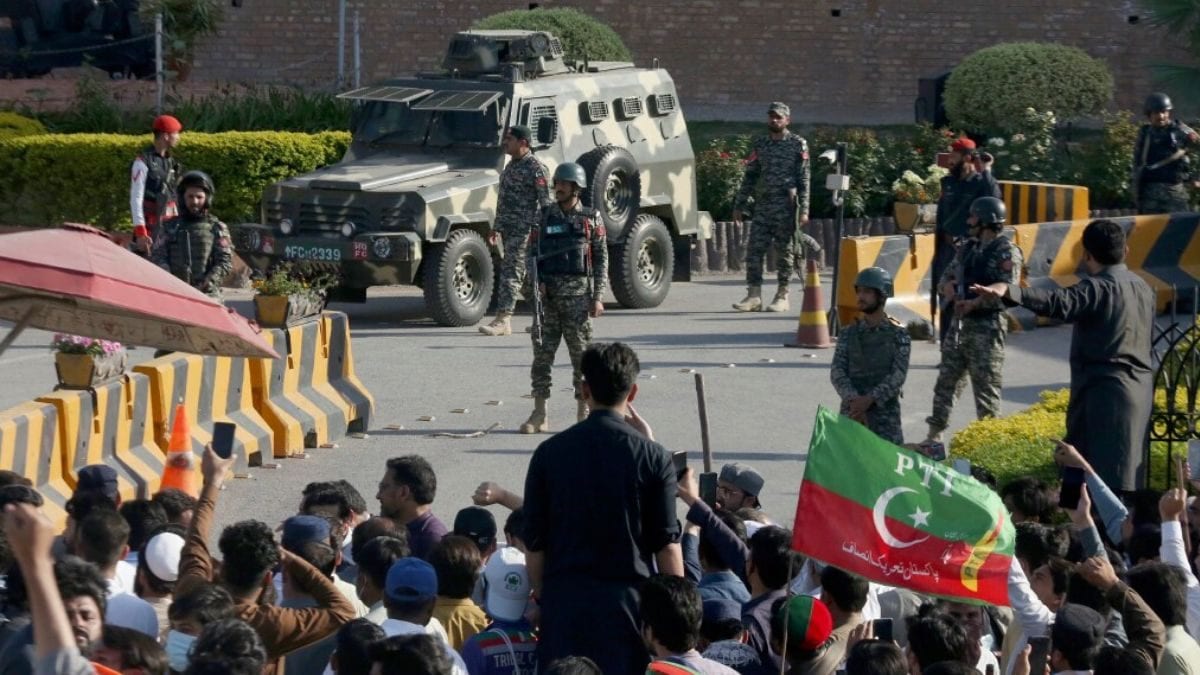 Pak Present & Future Tense: ‘Army Cadre Not on Same Page; No Command & Control’ | Exclusive