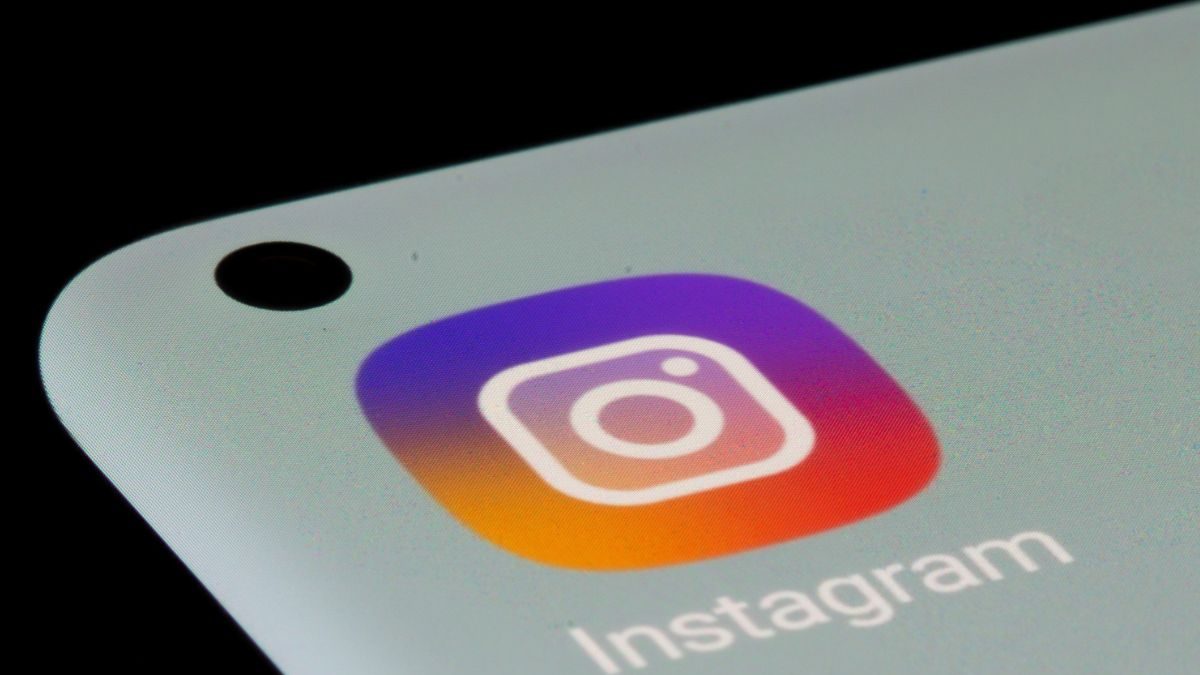 Instagram Announces GIFs For Stories; More Features to Follow - News18