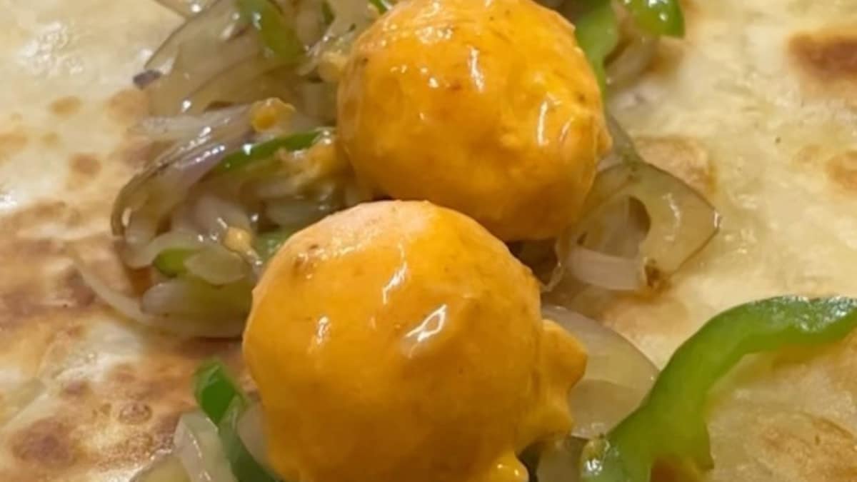 ‘Time to leave the Earth’: Internet Miffed With New Roshogolla Roll