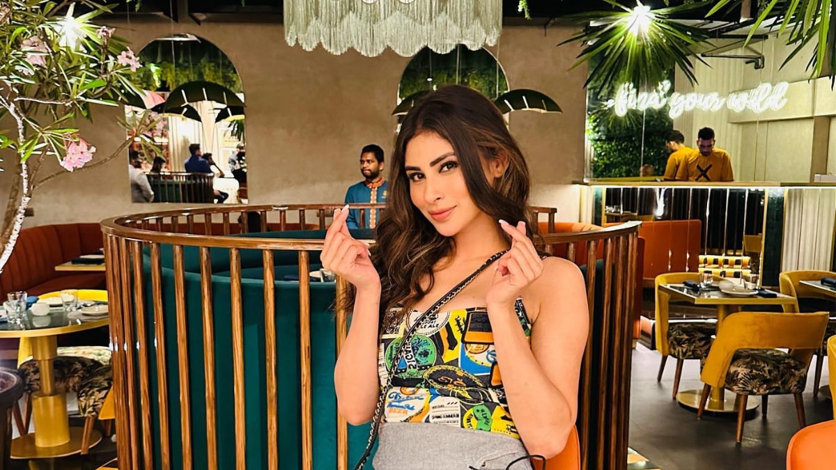 Mouni Roy Steps Up Her Fashion Game, Is 'Overflowing With Joy' In Latest Pics; Check Here - Vimarsana News