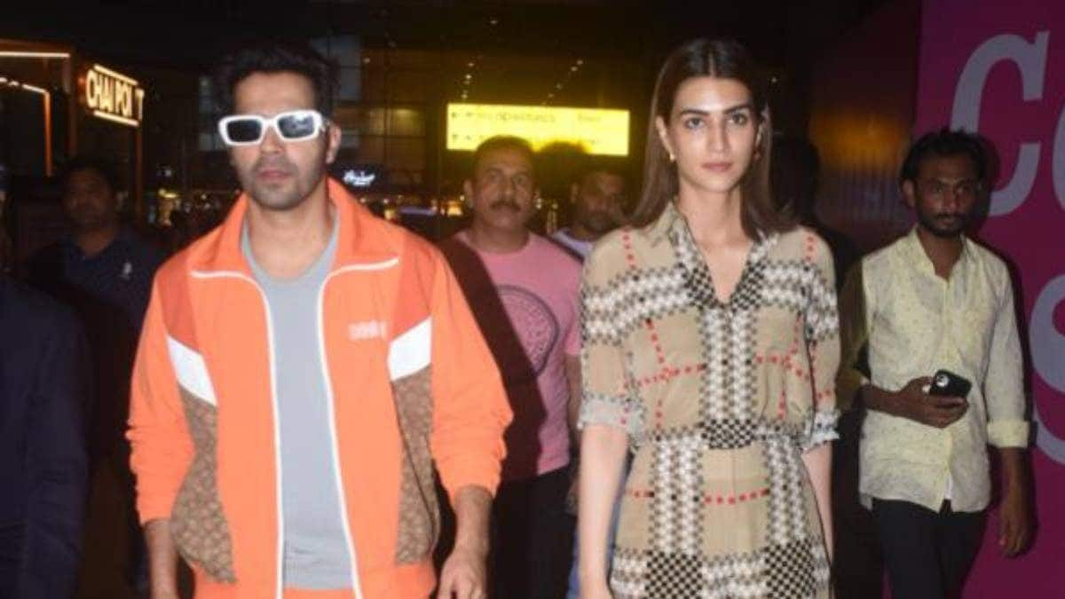 Varun Dhawan Kriti Sanon Hrithik Roshan Kareena Kapoor Khan Among