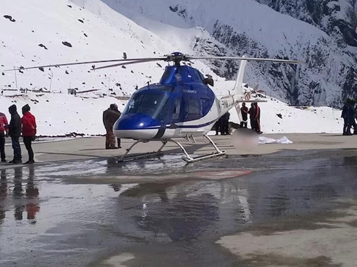 DGCA Issues Stringent Guidelines for Chopper Pilots to Avoid Crashes in  Himalayas During Char Dham Yatra