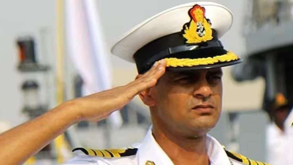 भारतीय नौसेना: कक्षा 10 के बाद नौकरी की संभावनाएं;  योग्यता और वेतन की जांच करें