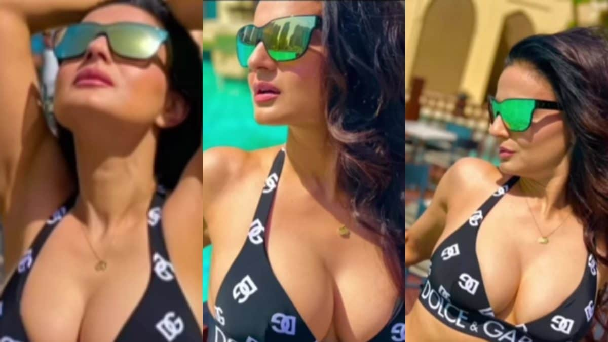 Sexy Ameesha Patel Turns Up The Heat In A Plunging Bikini Hot Video Goes Viral Watch News18