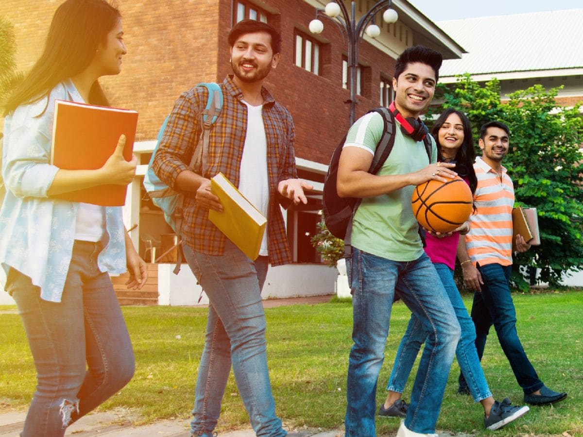 Chandigarh University Offers Support To 700 Indian Students Facing  Deportation From Canada | Education and Career News - News18