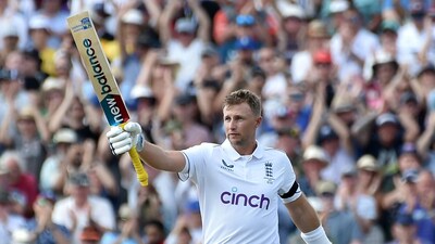 Joe Root Becomes Number 1 Ranked Test Batsman After His Ton in Ashes ...