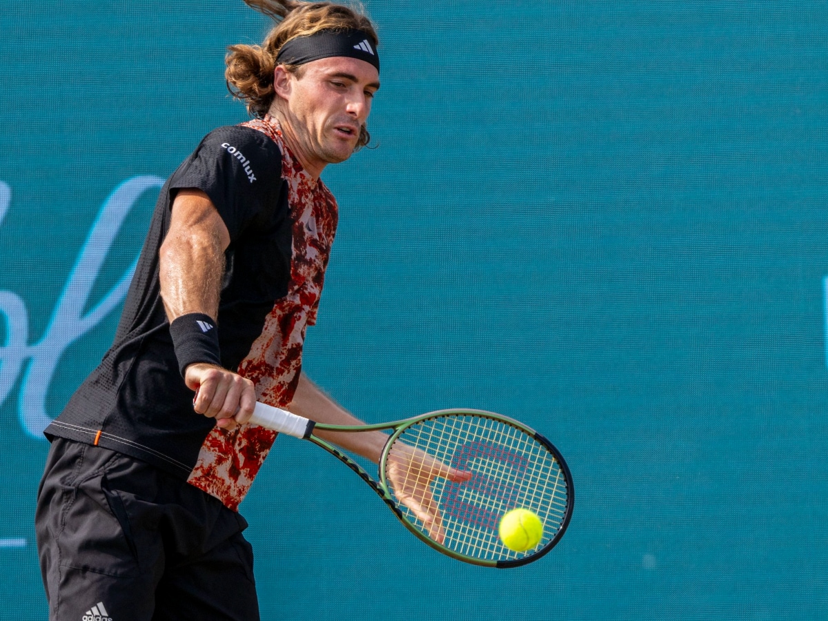 Stefanos Tsitsipas Bows Out of Mallorca Open in Disappointing Result Before Wimbledon