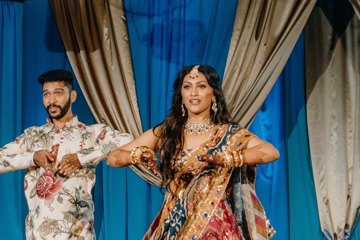 Lehenga Dance Video for Brides | Jass Manak | Vartika Saini | Easy Dance  steps on Lehenga | लहंगा - YouTube
