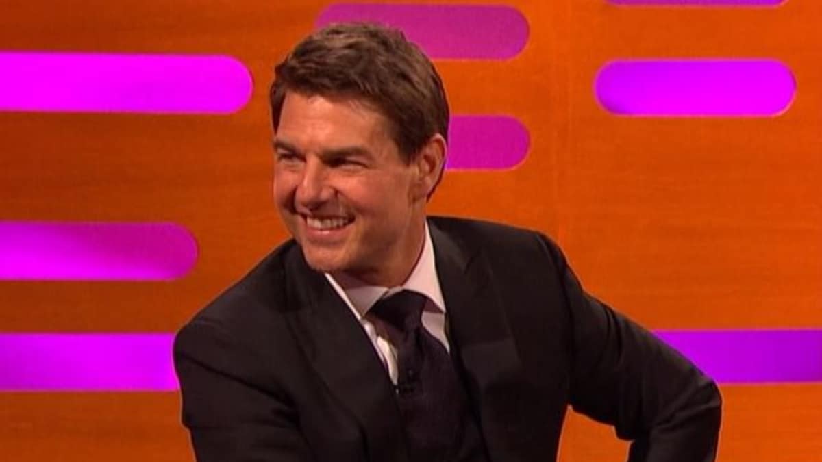 Tom Cruise Recalls His Risky Business Underwear Dance Scene: 'Yeah, I ...