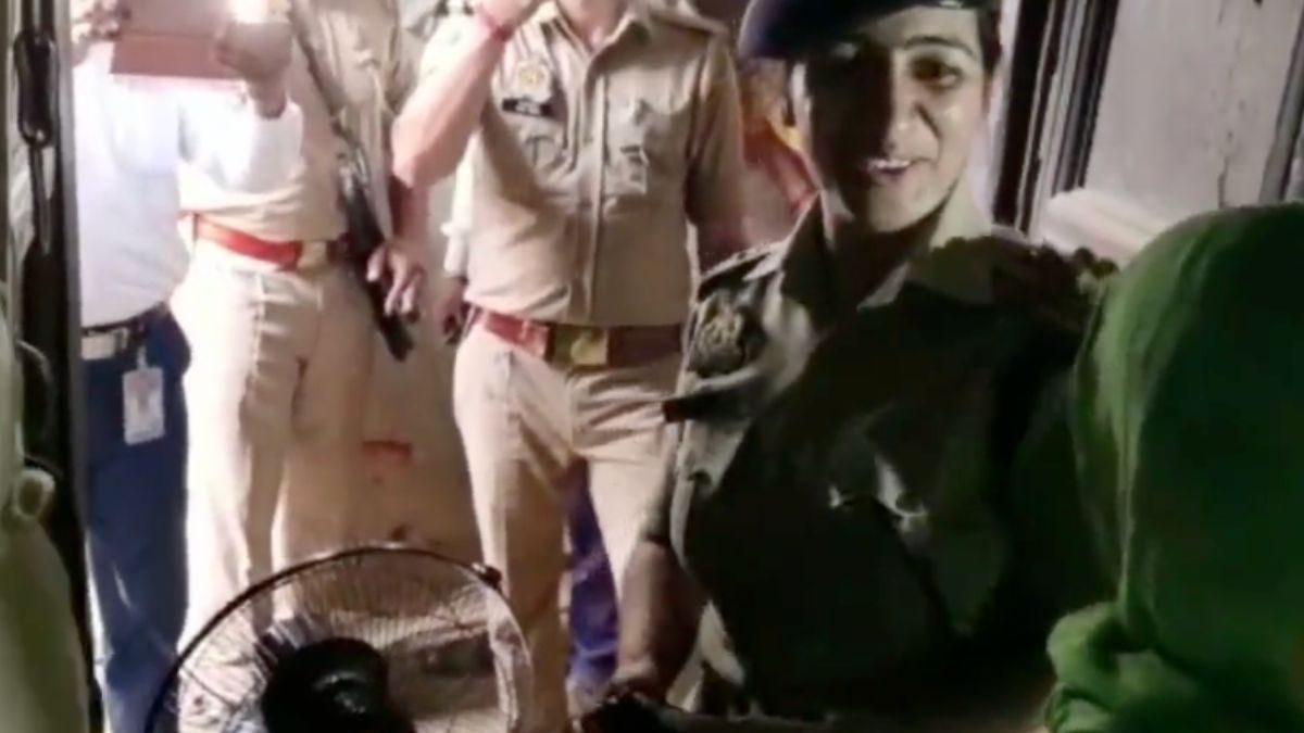 'Swades Moment': IPS Officer Brings Electricity to 70-year-old Woman’s ...