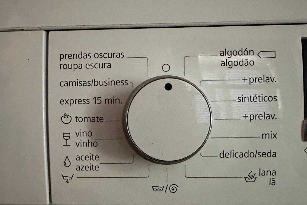 This Washing Machine Has Mode for Wine Stains and Everyone Wants it