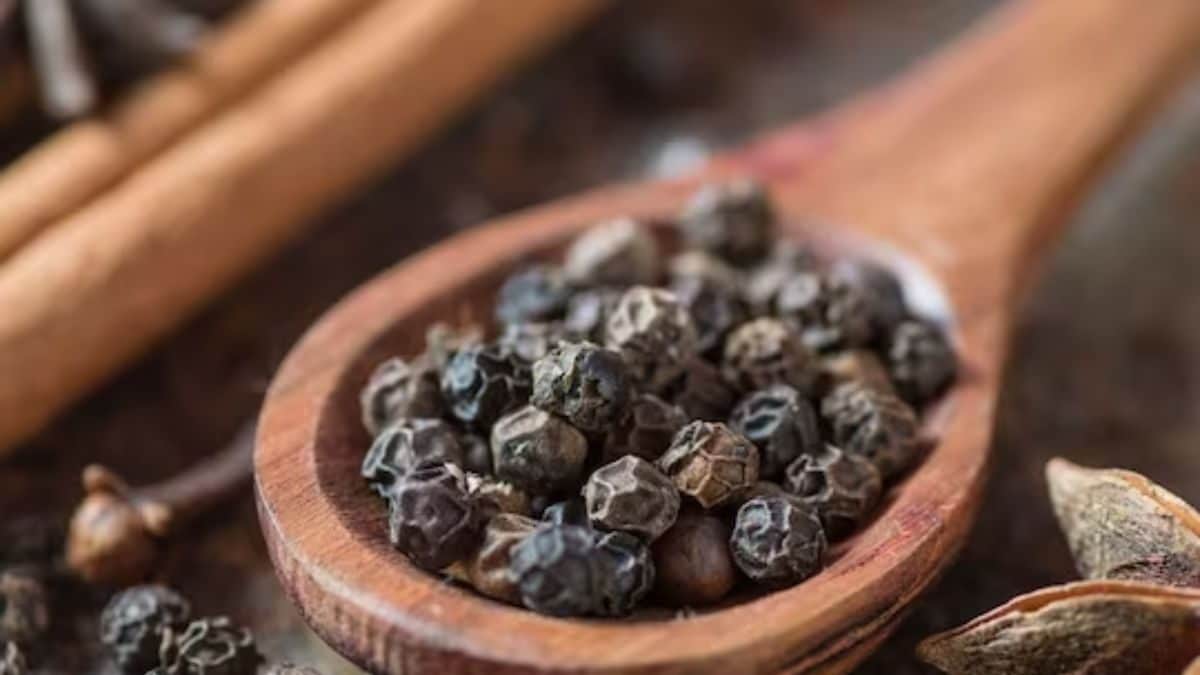 Did you know? Small peppercorns have hidden health benefits!