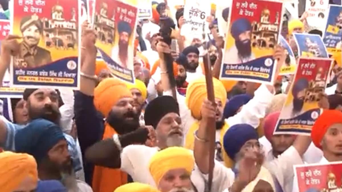 Bhindranwale Posters & Pro-Khalistan Slogans Echo at Golden Temple, Amritsar Cops on Toes - Vimarsana News