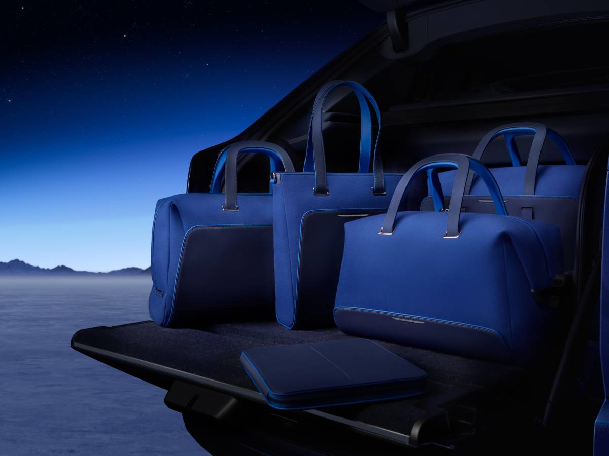 IN PICS RollsRoyce Black Badge Cullinan Blue Shadow Edition News18