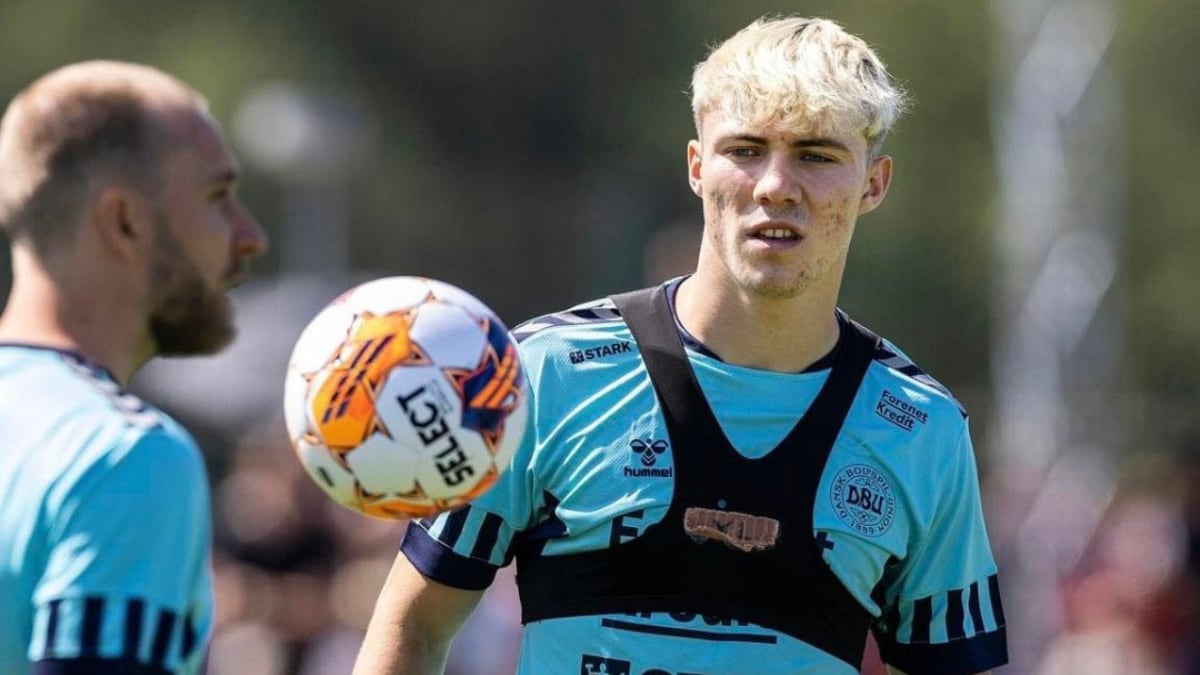 Atalanta Star Rasmus Hojlund Willing To Join Manchester United This