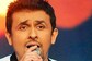 Viral Video: Sonu Nigam Perfectly Mimicking Udit Narayan, Kumar Sanu in Old Clip Amuses Fans