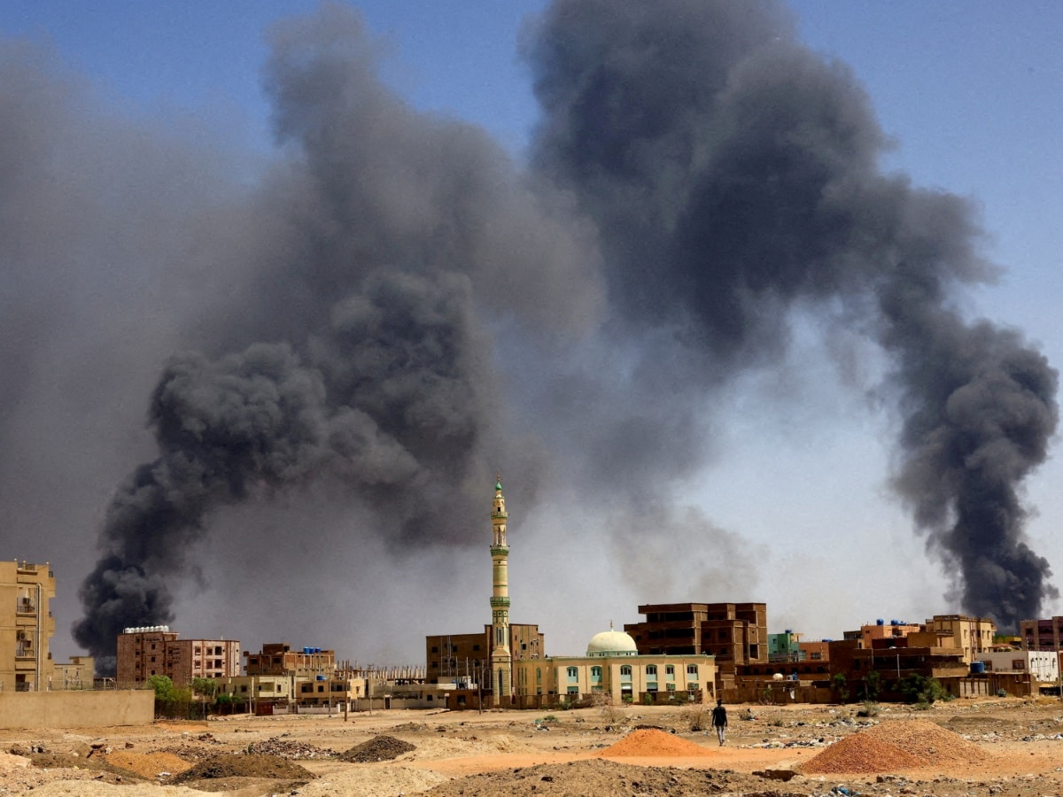 UN Warns Sudan Of A 'Full-Scale Civil War' As Air Strike Kills 22 - News18