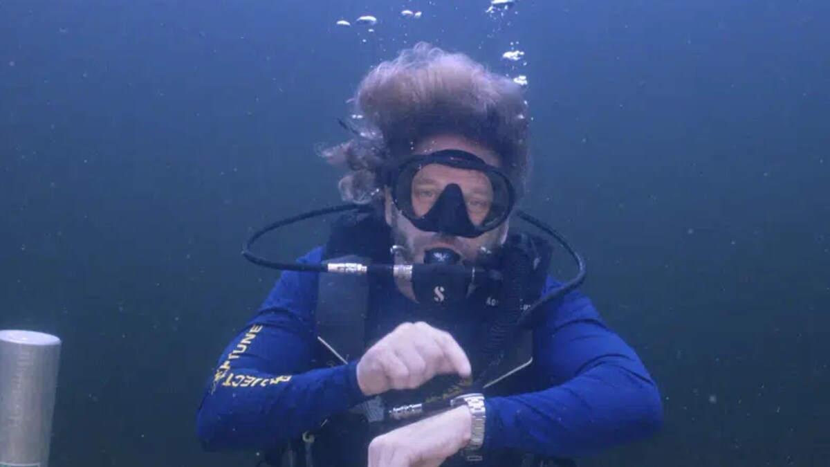 скуба стеф. айс дайвинг на байкале. затонувшие корабли сочи дайвинг. подводный новости. глубина погружения.