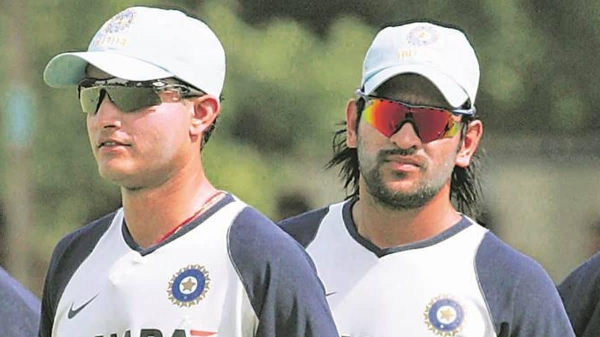 Dhoni vs Ganguly: How India's Defeat in WTC Final Has Started an Unlikely Debate on Twitter - Vimarsana News
