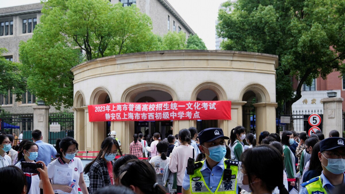 Chinese Millionaire, 56, Fails to Make the Cut for China's 'JEE' Gaokao ...