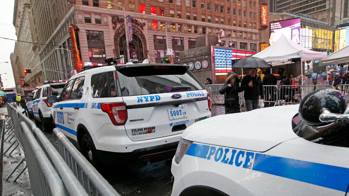 5 Dead in House Fire in Rural North Carolina, Investigation Continues