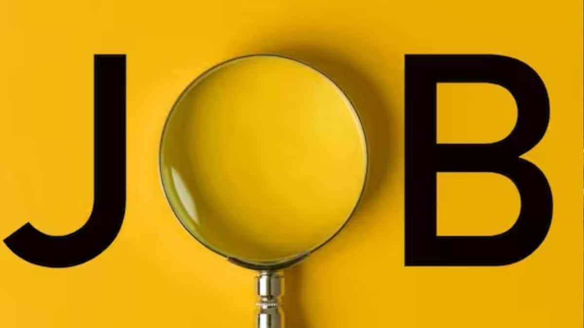 दिल्ली के अखिल भारतीय आयुर्वेद संस्थान ने 31 रिक्त पदों के लिए आवेदन आमंत्रित किया है