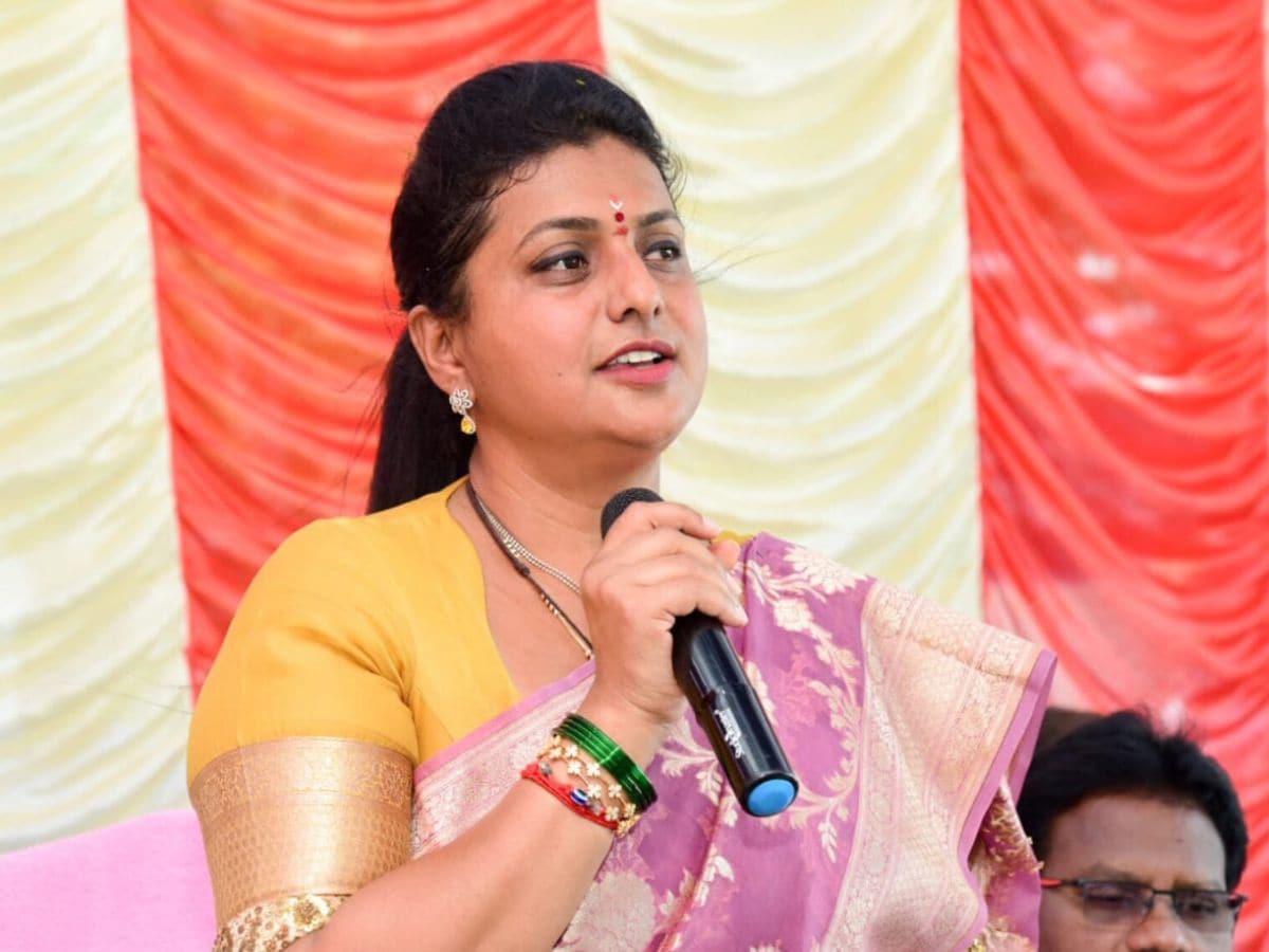 1200px x 900px - Actress Roja, Admitted To Hospital After Swollen Leg, Undergoing Medical  Treatment - News18