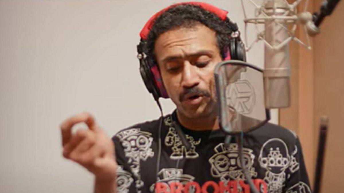 Actor Shine Tom Chacko Turns Singer For Next Film Pathimoonnam Rathri ...