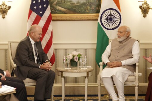PM Modi Meets Boeing CEO, Invites Him to Invest in India's Space ...