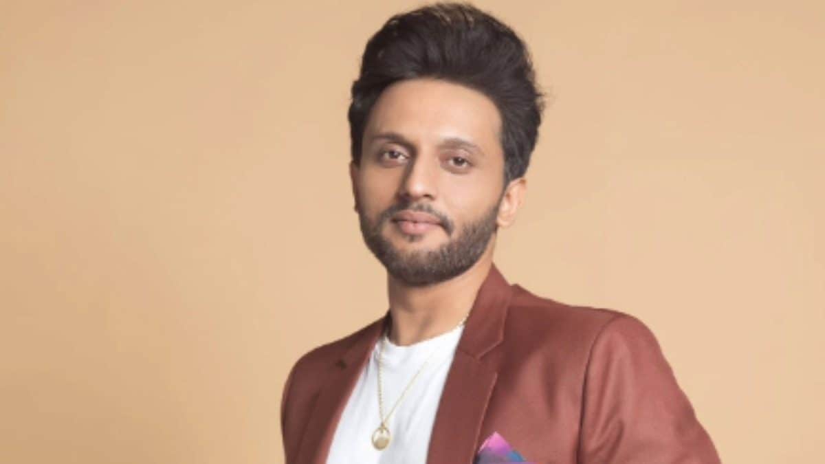 Scoop Actor Zeeshan Ayyub Makes Big Allegation Says His Roles Were Reduced Due To Insecure