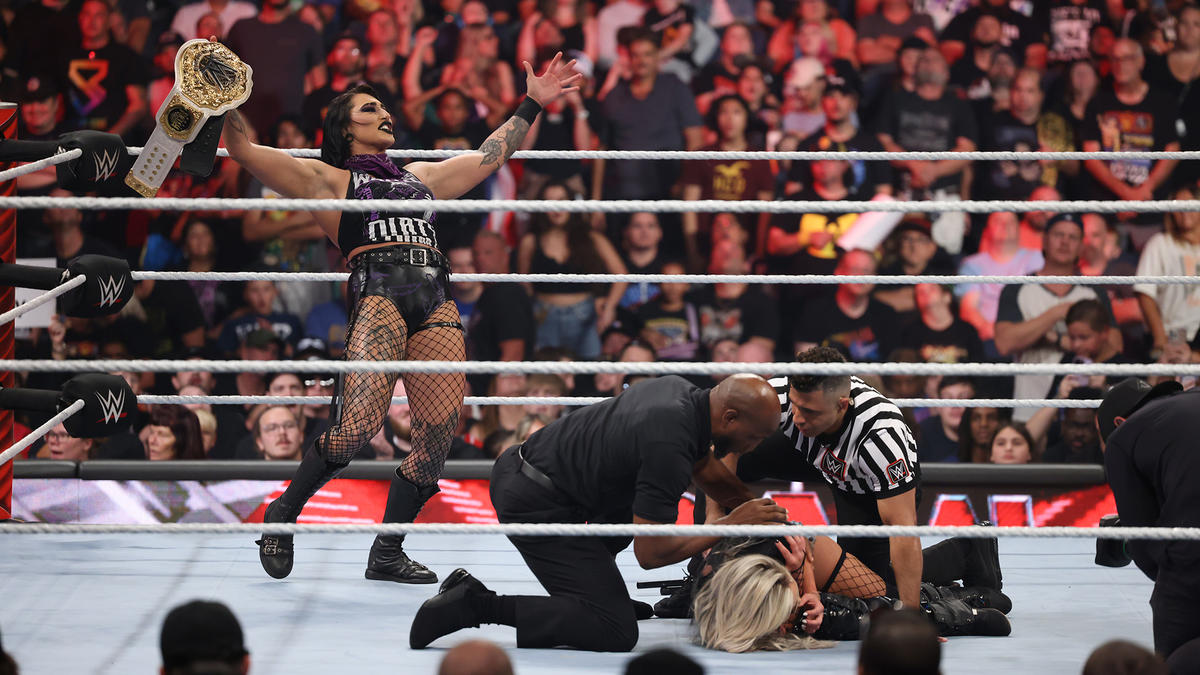 Rhea Ripley attacked Liv Morgan as the security had to come out in the middle to stop her.