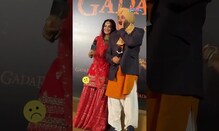 Sunny Deol Breaks Down In Tears At Gadar 2 Event, Ameesha Patel Comforts Him | #shorts #viral