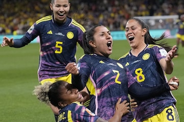 April 7, 2023, Rome, France: Manuela Vanegas of Colombia, Viviane Asseyi of  France (left) during the Women's Friendly football match between France  and Colombia on April 7, 2023 at Stade Gabriel-Montpied in