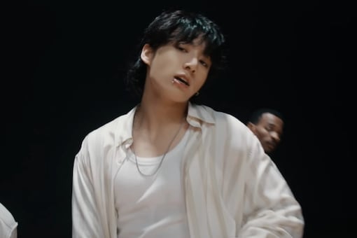 BTS singer Jungkook released his new song Seven recently. 