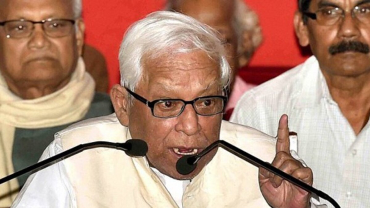 Former Bengal CM Buddadeb Bhattacharya Hospitalised with Breathing Problems – News18
