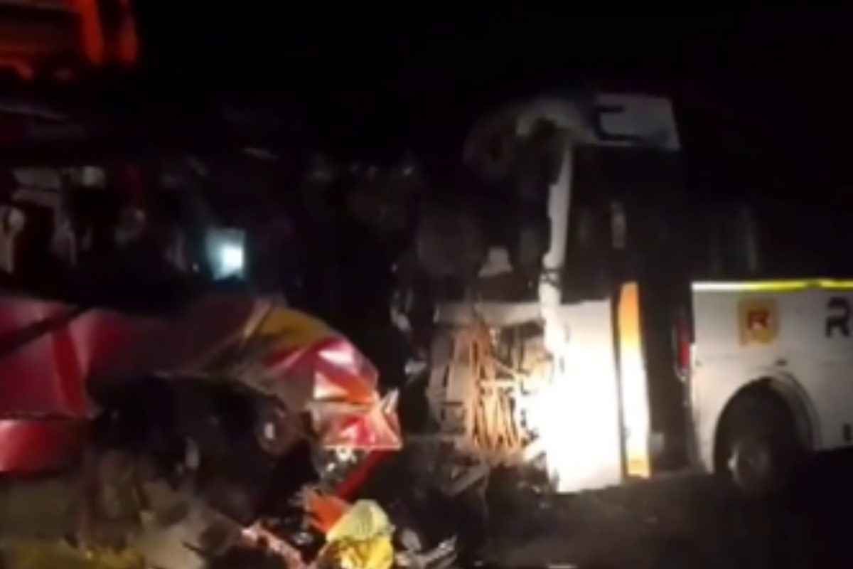 The accident disrupted traffic on the road for some time
(Image: ANI)