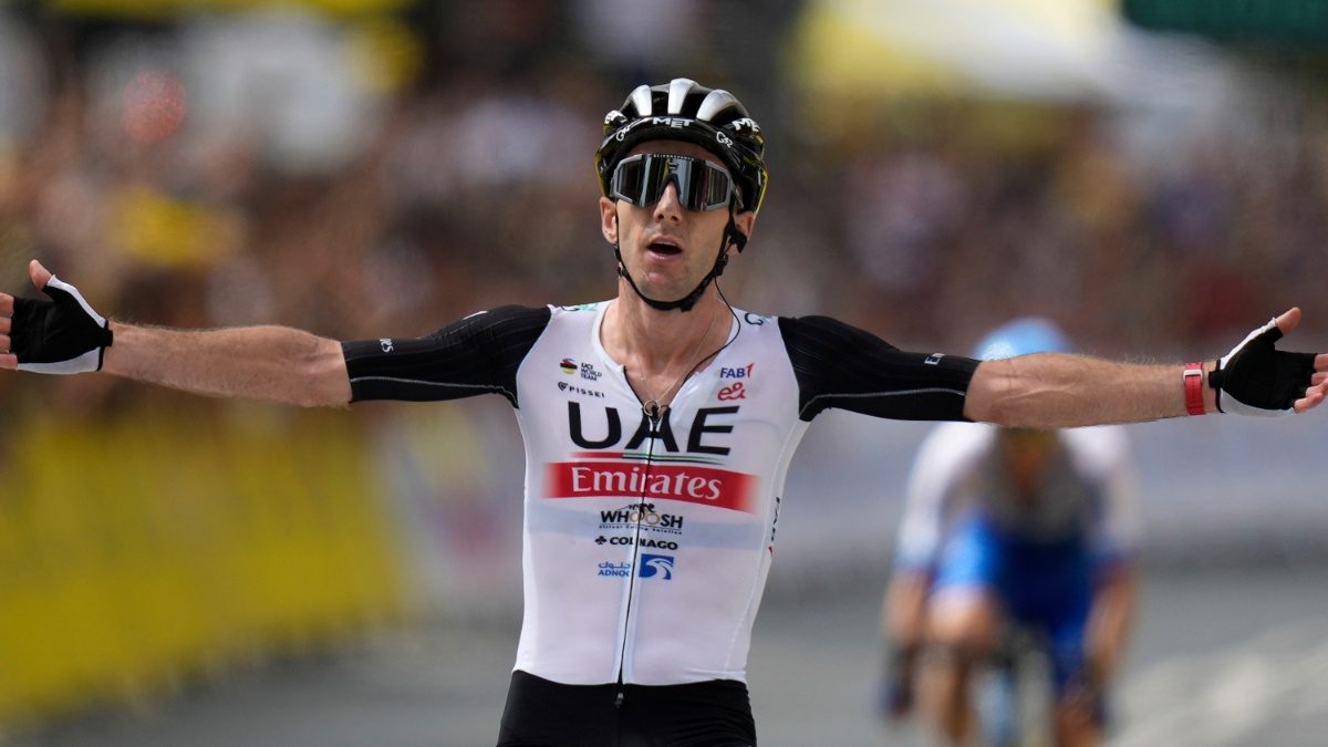 Tour de France 2023 Adam Yates Edges Twin Brother Simon Yates in Stage