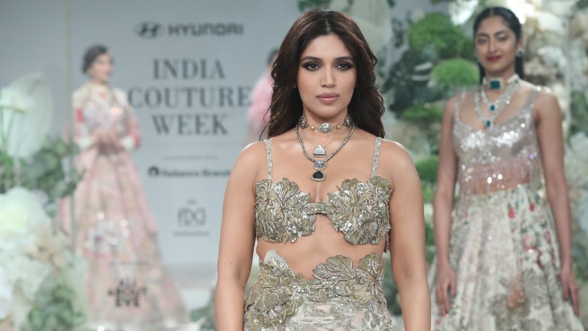 ICW 2023: Bhumi Pednekar Sizzles in a Gold Bralette and Skirt for Varun Bahl’s Show – News18